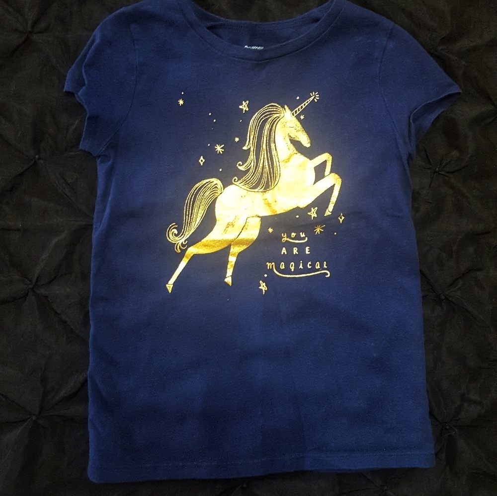 OshKosh Girls Size 7 Graphic T-Shirt